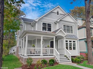 1414 Maple Ave, Wilmette, IL 60091