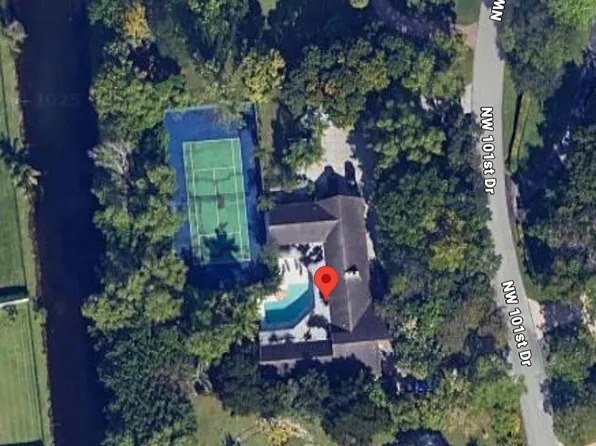 4020 NW 101st Dr, Pompano Beach, FL 33065