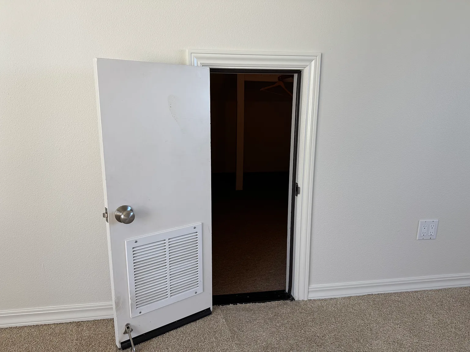 1 bed, 743 sqft, $2,995 — Photo 4