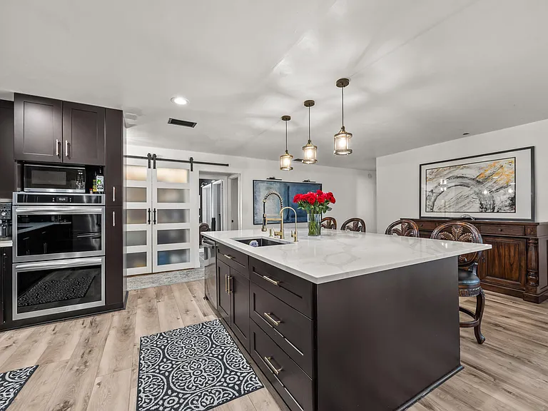 14248 Paddock Dr — Photo 22
