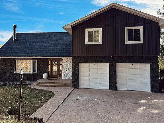 2nd image of 173 Lakeview Dr NE