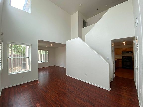2nd image of 5231 Valencia Crest Ave