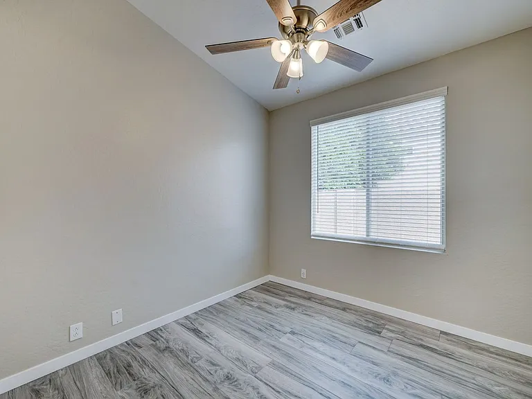3720 S Heath Way — Photo 15