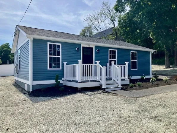 300 Jarry St, New Bedford, MA 02745