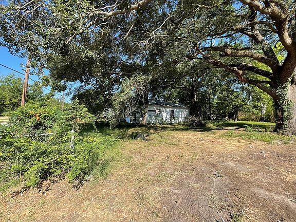 4th image of 321 Humason Ave