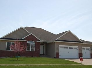 3175 Newcastle Rd, Marion, IA 52302