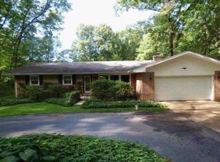 27030 Pine Lake St, Edwardsburg, MI 49112