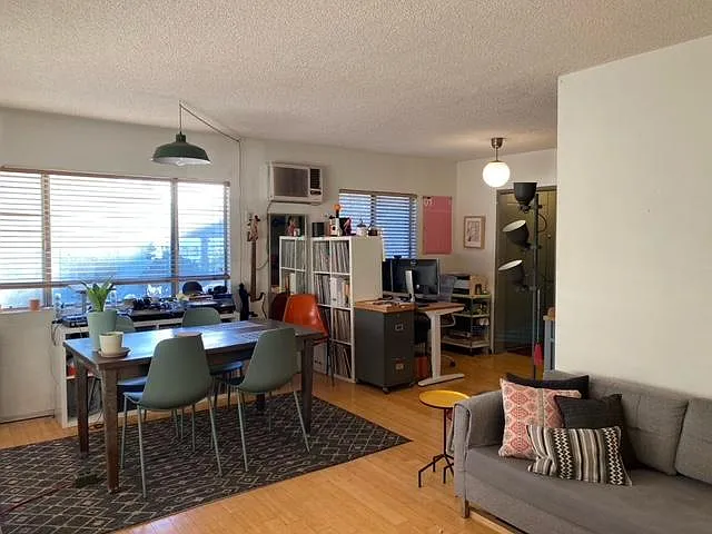 806 Coronado Ter #5 — Photo 4