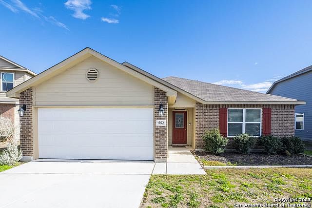 1st image of 552 Long Leaf Dr