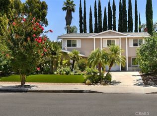 22624 Liberty Bell Rd, Calabasas, CA 91302