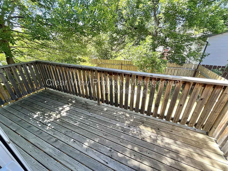 14 Princeton Cres W — Photo 32