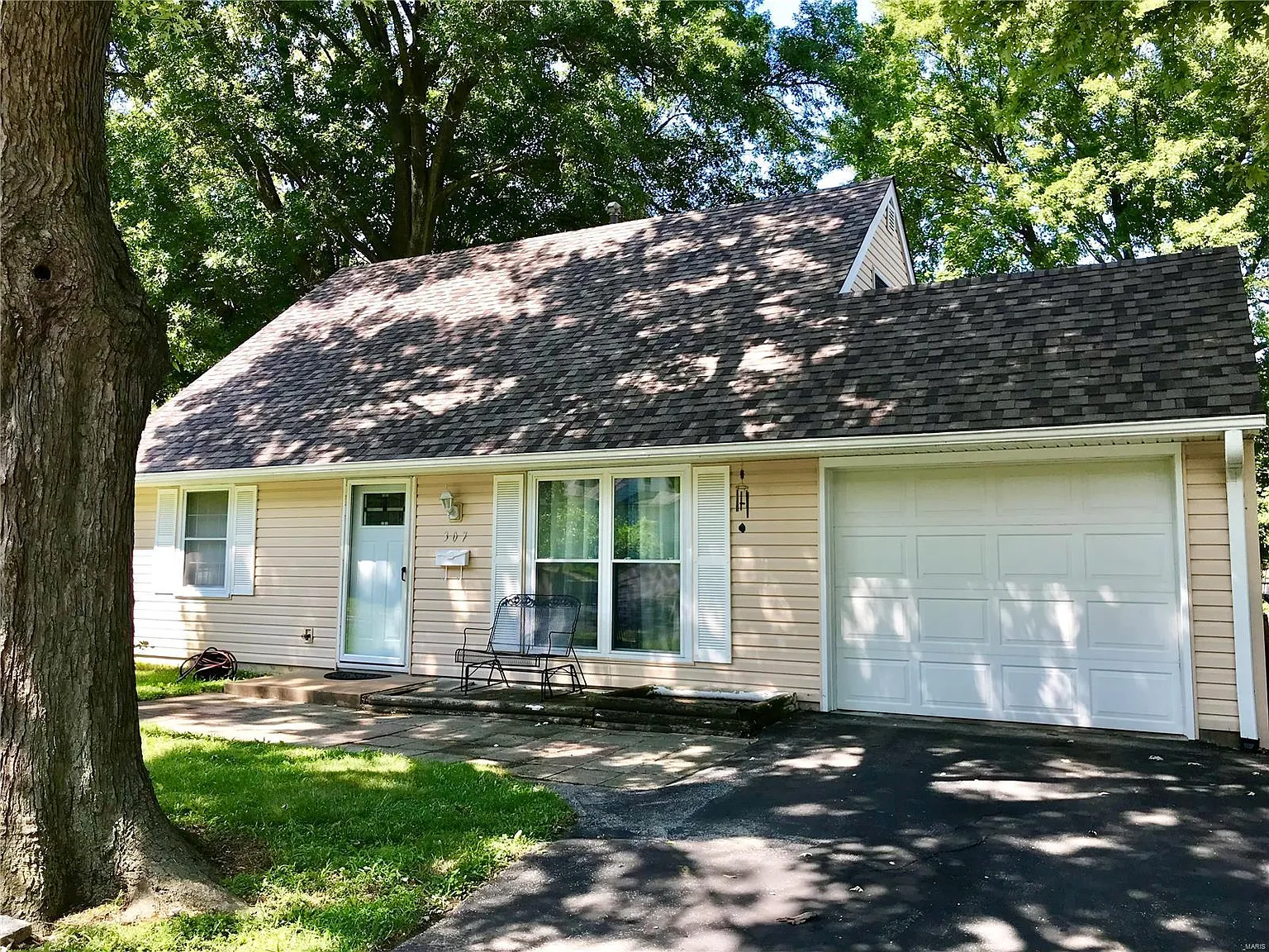 307 Mulberry Ln photo 1