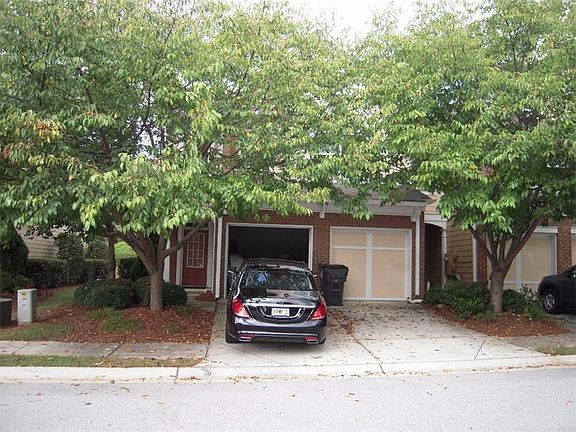3rd image of 1666 Granville Ct