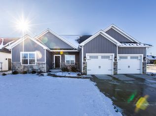 813 Table Rock Cir, Normal, IL 61761