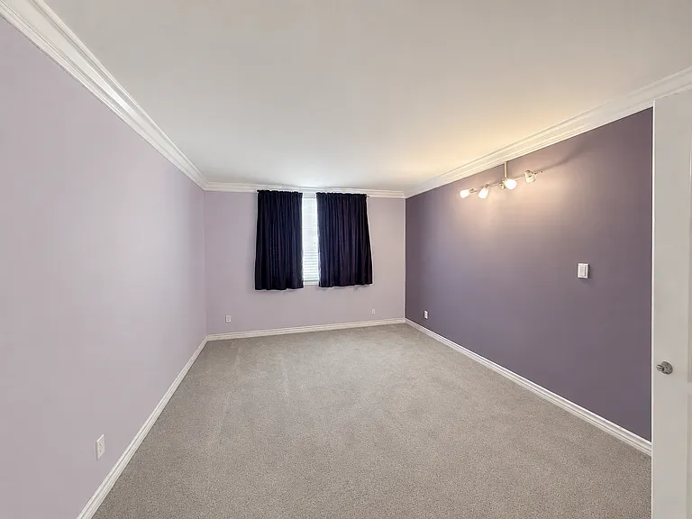 12830 Burbank Blvd #218 — Photo 8