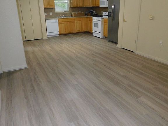 4th image of 1811 Maple Ave #A