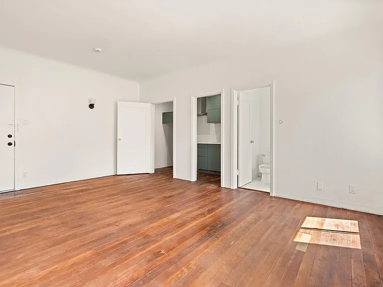 232 N Avenue 53 #8 — Photo 7
