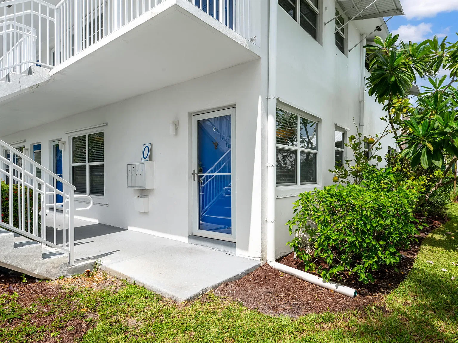 2 bed, 992 sqft, $1,800 — Photo 4