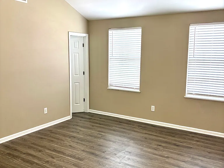 280 Walkbridge Way — Photo 28