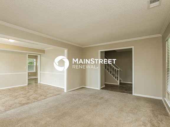 2nd image of 109 Rose St