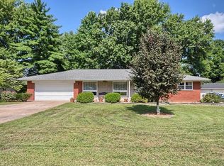 5363 Kerth Rd, Saint Louis, MO 63128