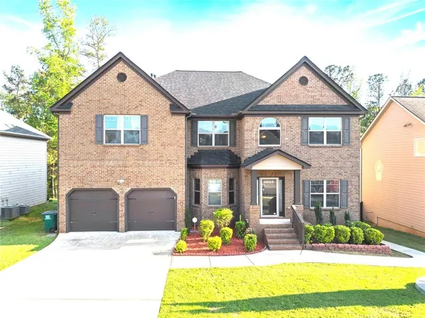 12174 Centerra Dr, Hampton, GA 30228