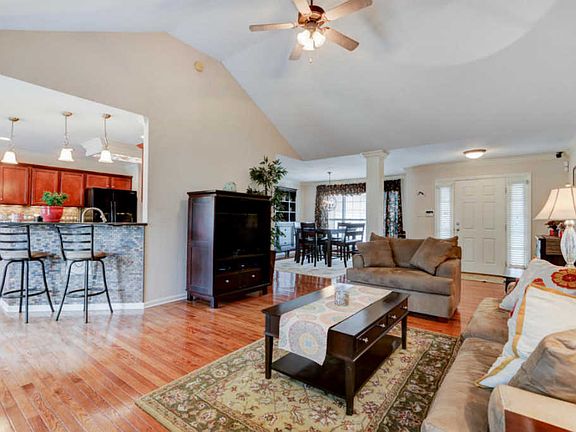 2nd image of 3328 Gose Cove Ln