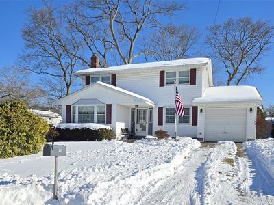 15 Mountain Street, Ronkonkoma, NY, 11779