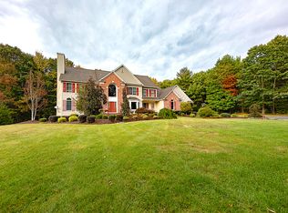 2 Airport Rd, Pittstown, NJ 08867