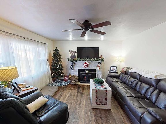 4th image of 8 Fearn Ave
