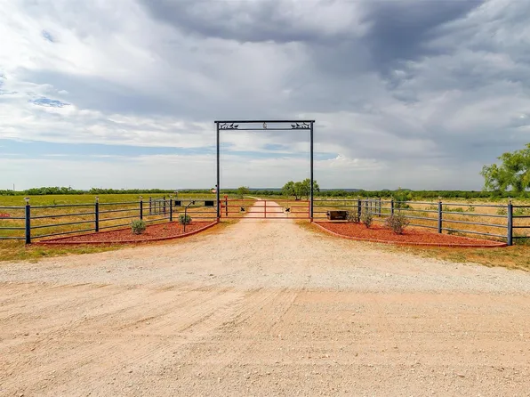 981 County Road 177, Lawn, TX 79530