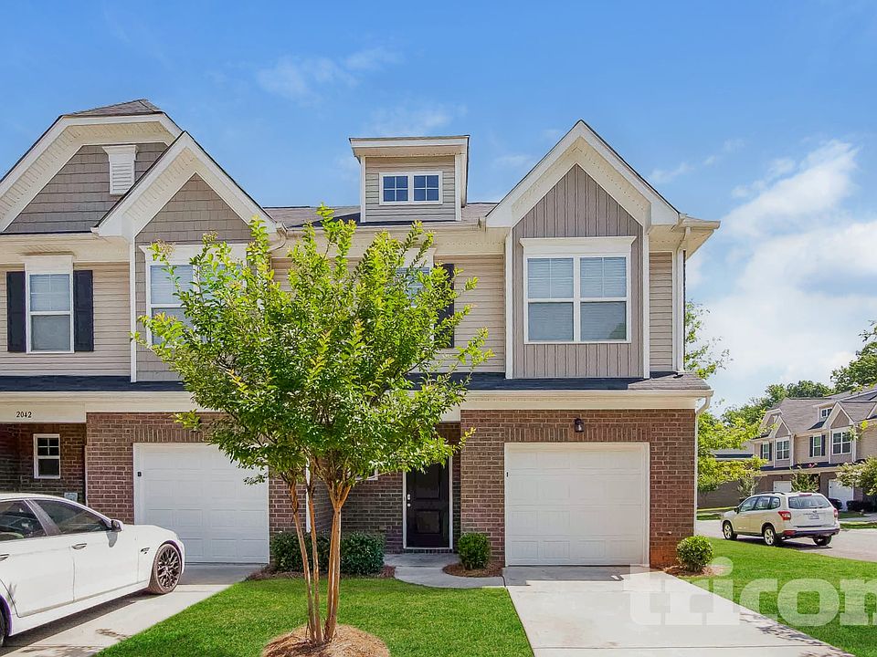 1st image of 2046 Aragon Ln