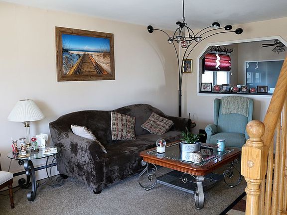 Main Flr Living Rm