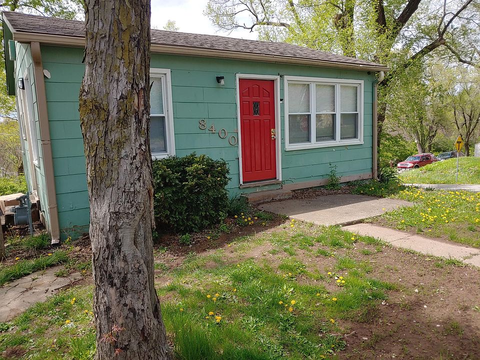 1st image of 8400 Flora Ave