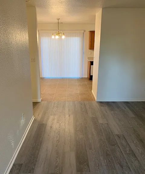 950 W McIntire Ave — Photo 1