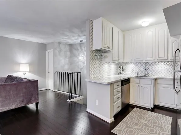 3401 Timmons Ln APT 26, Houston, TX 77027