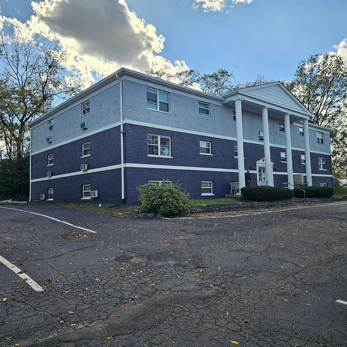 Building Photo - Highview Apartments