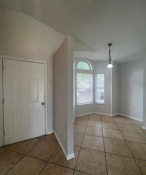 9618 Rivers Bend Ct — Photo 5