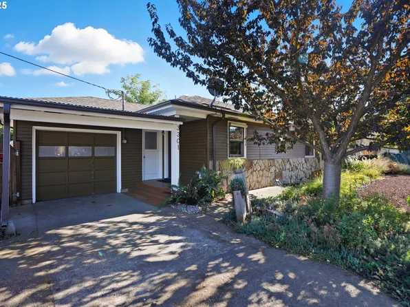 3301 X St, Vancouver, WA 98663