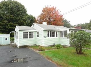 250 Burnham Rd, Lowell, MA 01852