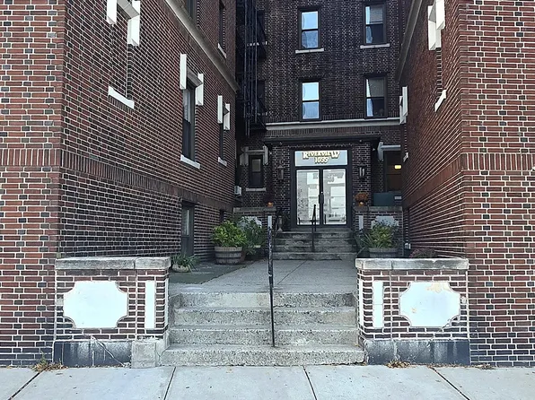 1055 Blvd East image 21 of 22