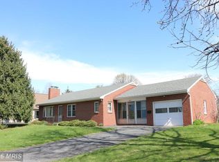 921 Leidig Dr, Chambersburg, PA