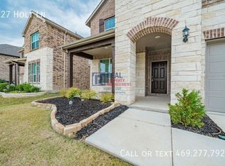 427 Holt Ln, Fate, TX 75087