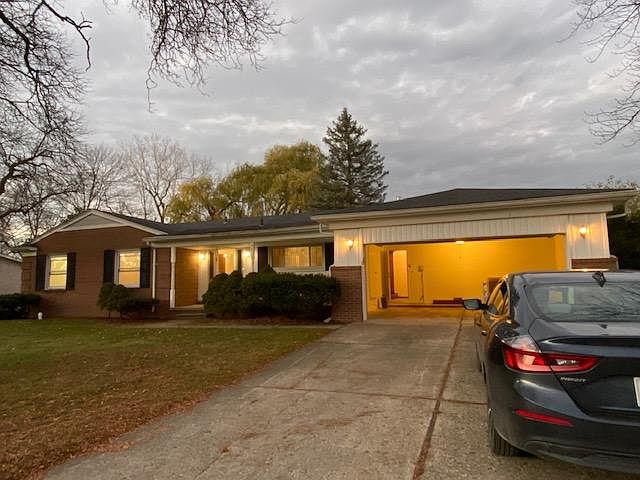 1st image of 5422 Claridge Ln