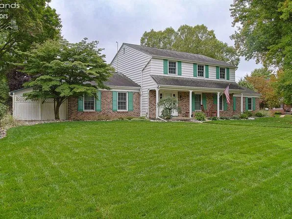 10 Hawthorne Dr, Norwalk, OH 44857