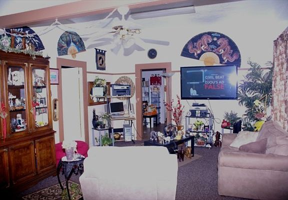 3rd image of 21 Waimalino Ln