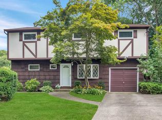 47 Paula Blvd, Selden, NY 11784
