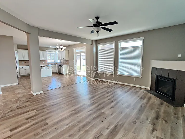 1642 Manchester St — Photo 5