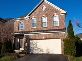 3921 Beeker Mill Pl, Chantilly, VA 20151