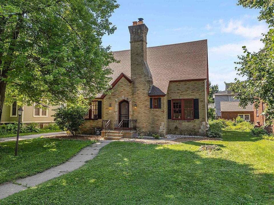 1st image of 1609 CLARK STREET